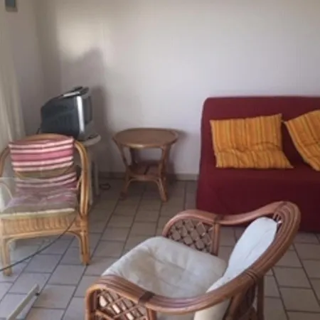 Apartman 3 Pieces Face Avec Grande Terrasse, Parking Prive - - Fr-1-712-25 *