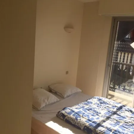 3 Pieces Face Avec Grande Terrasse, Parking Prive - - Fr-1-712-25 Apartman Villers-sur-Mer
